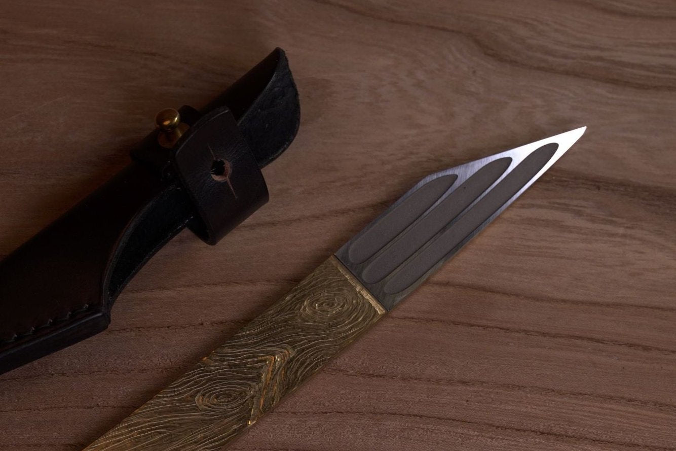 Zen Wu Magnacut Edge | Brass Body Kiridashi Limited Edition