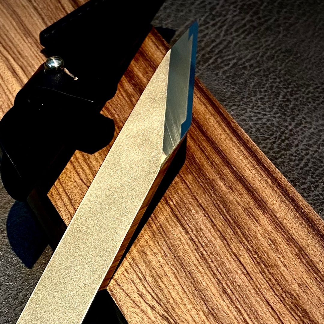 Zen Wu Magnacut Edge | Brass Body Kiridashi